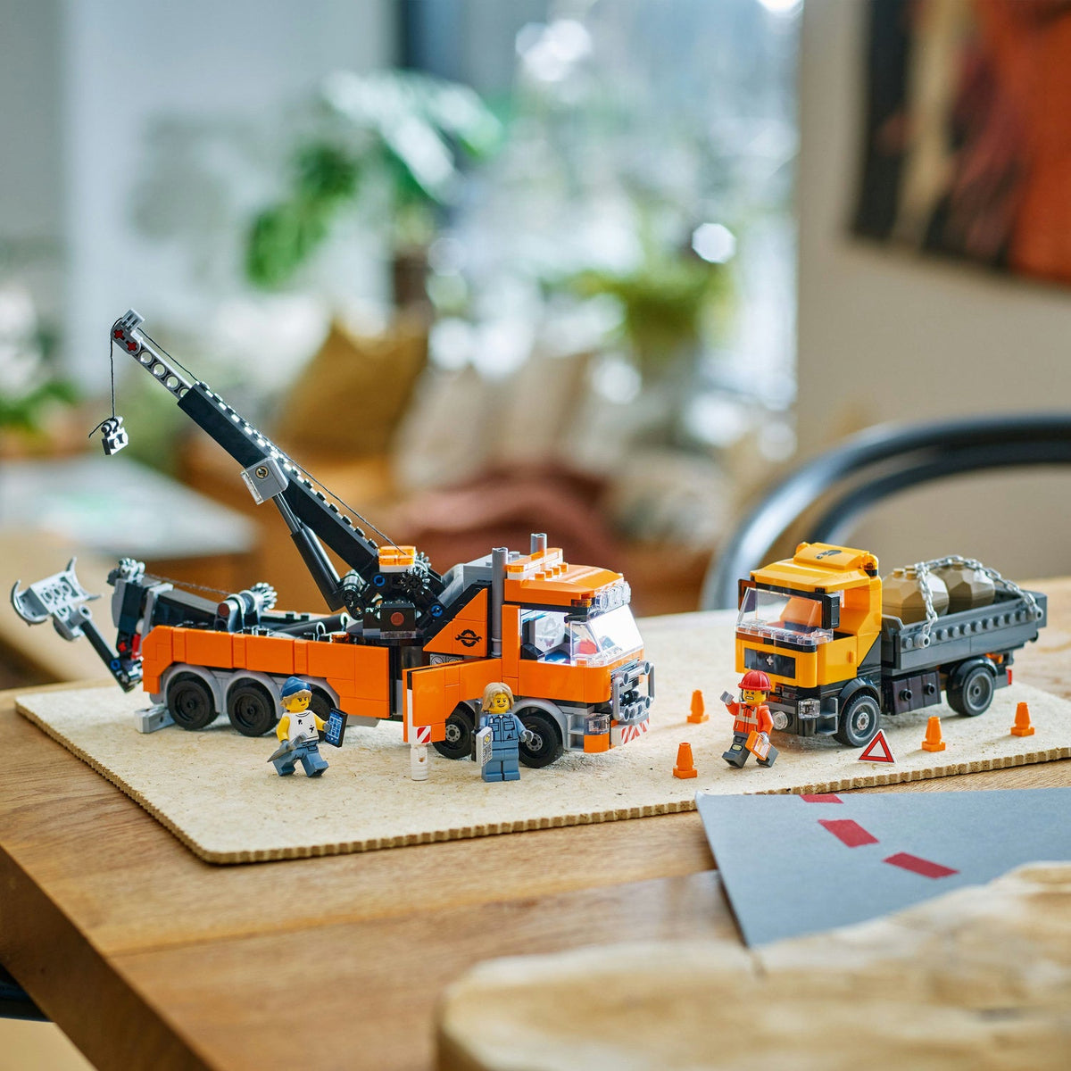 LEGO? City Heavy-Duty Recovery Tow Truck with Crane