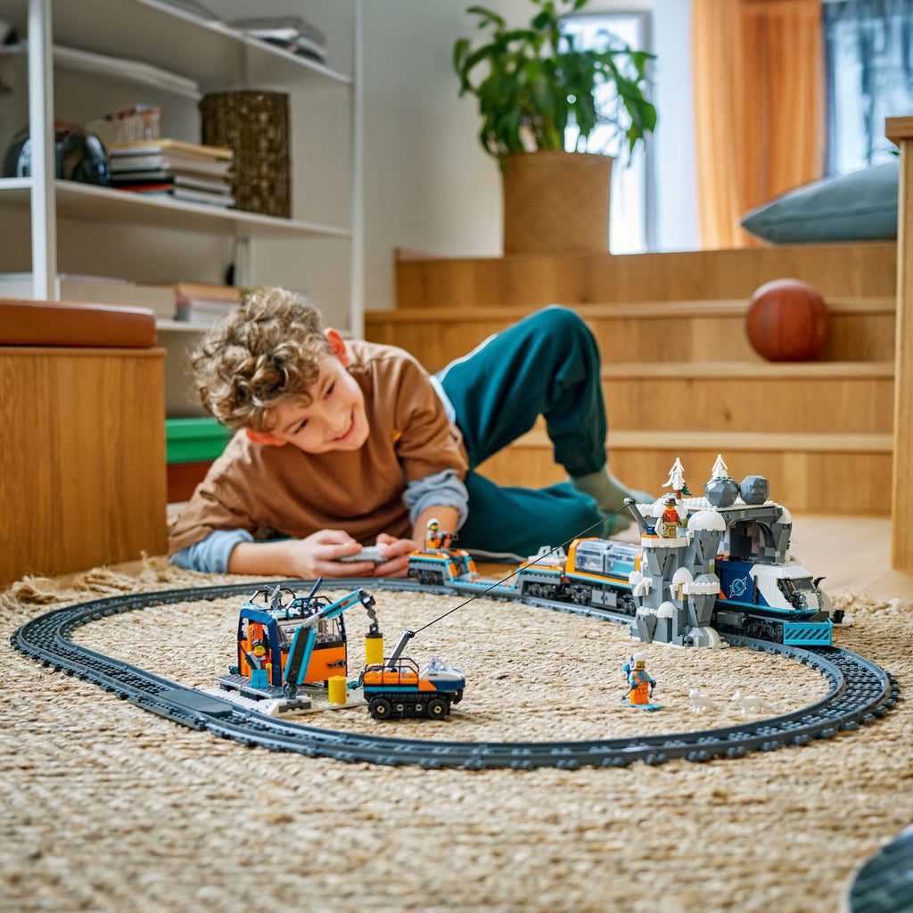 LEGO? City Explorer's Arctic Polar Express Train