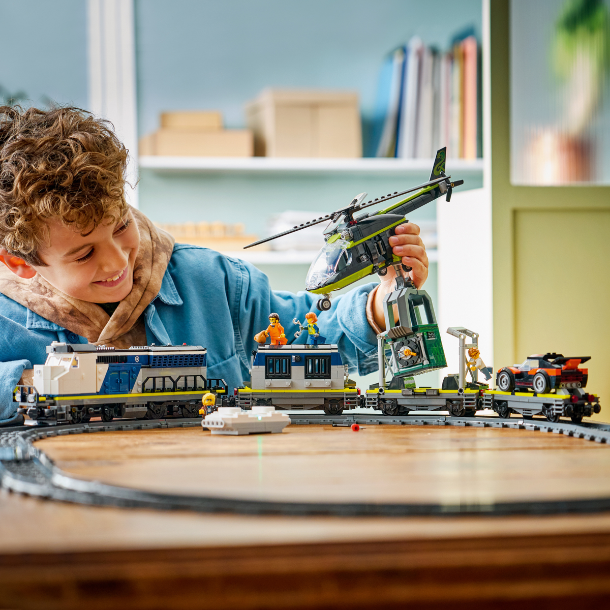 LEGO? City Police Train Heist
