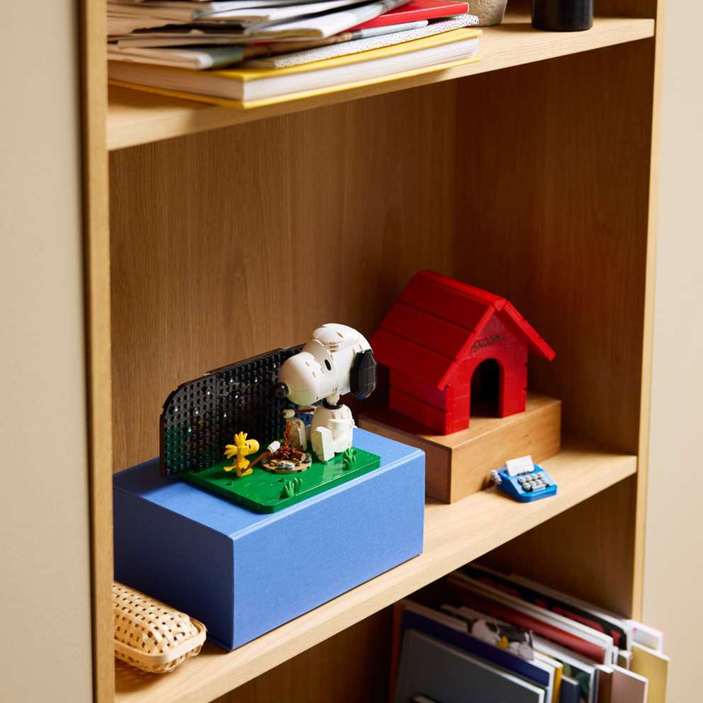 LEGO? Ideas Peanuts: Snoopy's Doghouse