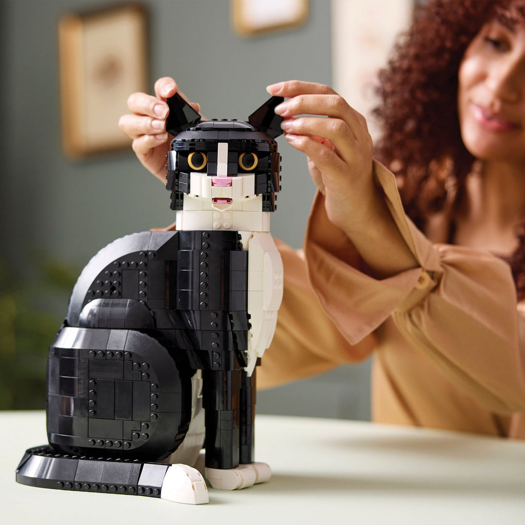 LEGO? Ideas Tuxedo Cat