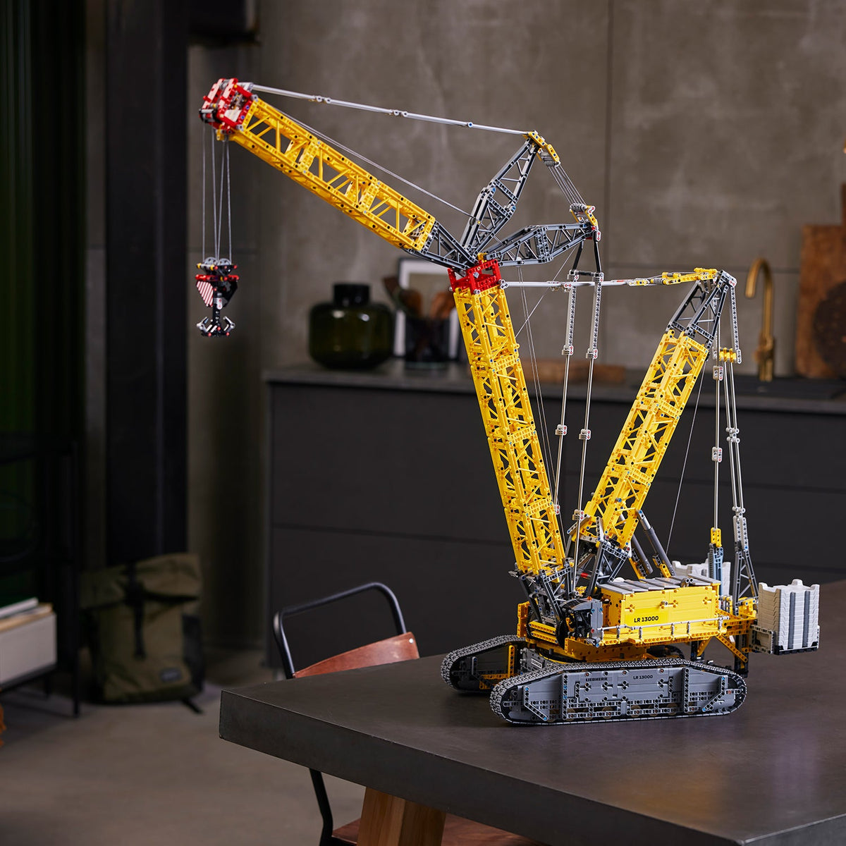 LEGO? Technic Liebherr Crawler Crane LR 13000