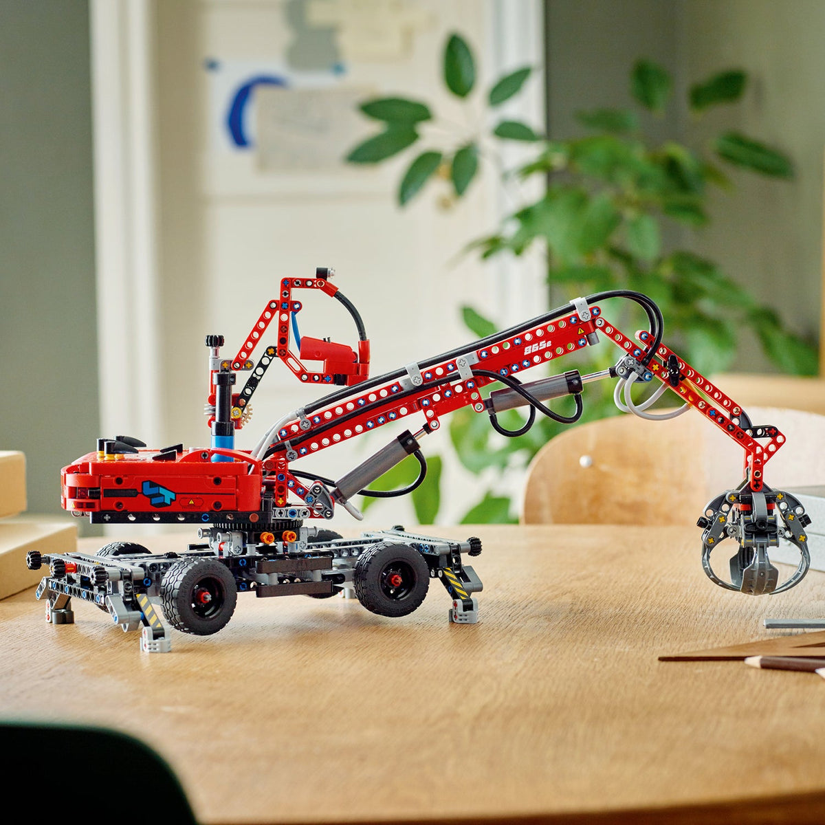 LEGO? Technic Material Handler