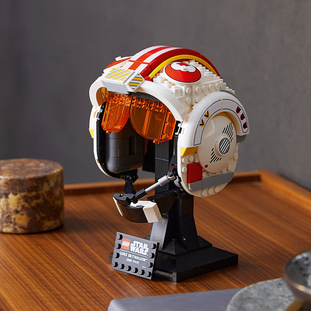 LEGO? Star Wars? Luke Skywalker (Red Five) Helmet