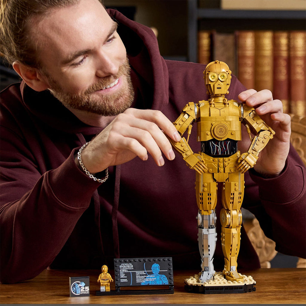 LEGO? Star Wars? C-3PO?