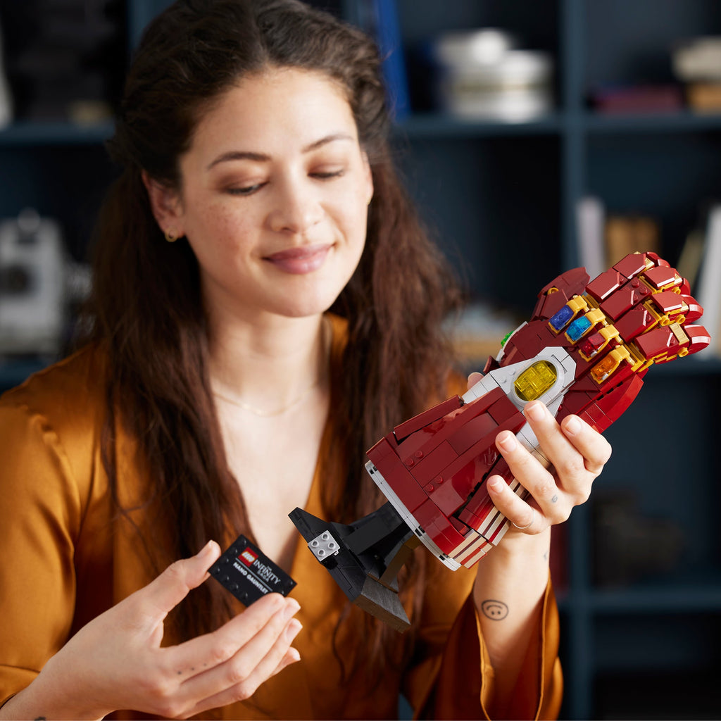 LEGO? Marvel Nano Gauntlet