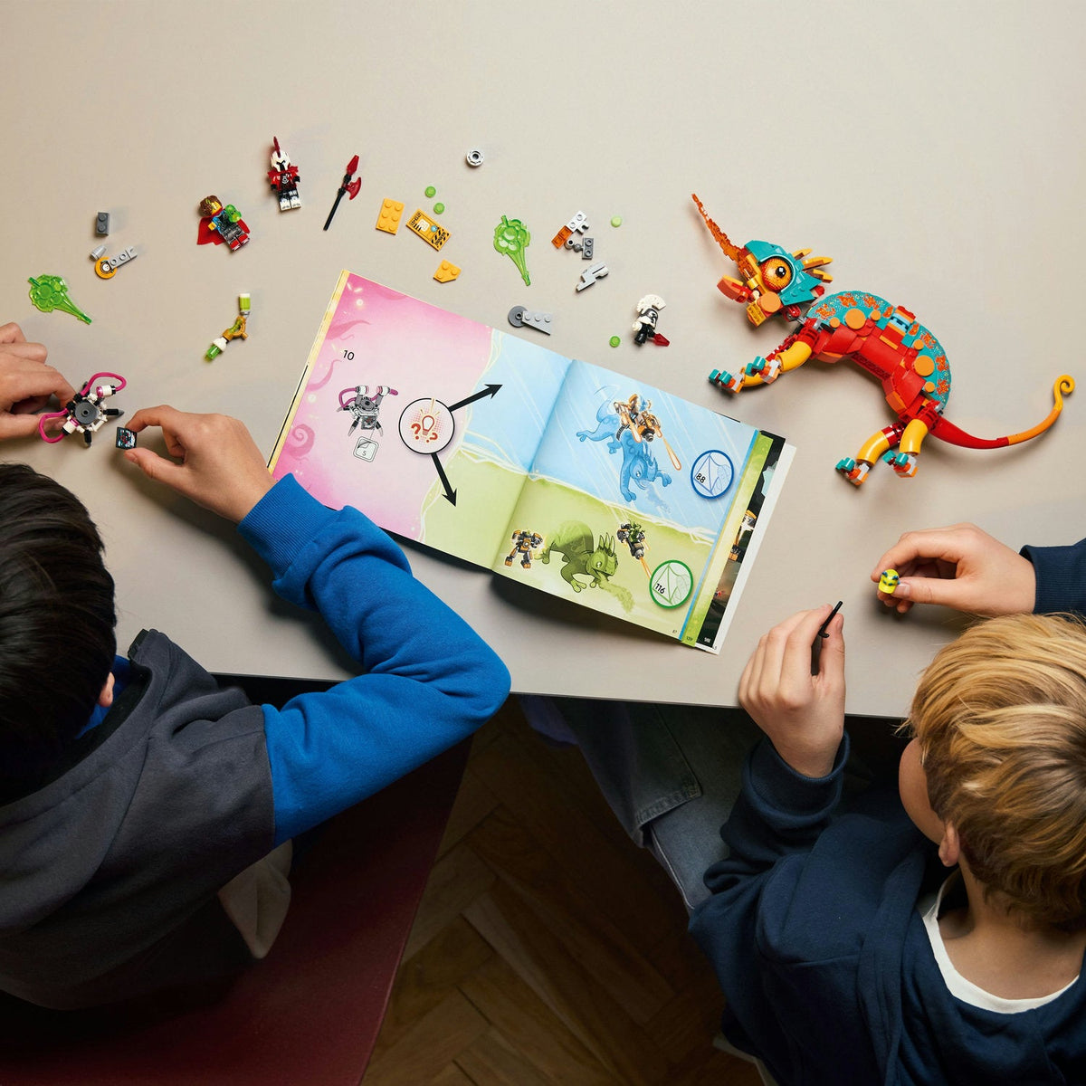 LEGO? DREAMZzz? Mateo's Fire Chameleon