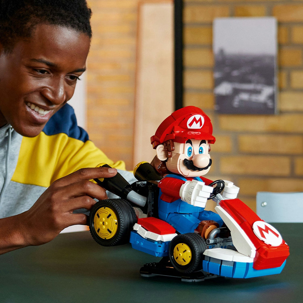 LEGO? Super Mario?: Mario Kart? ¨C Mario & Standard Kart