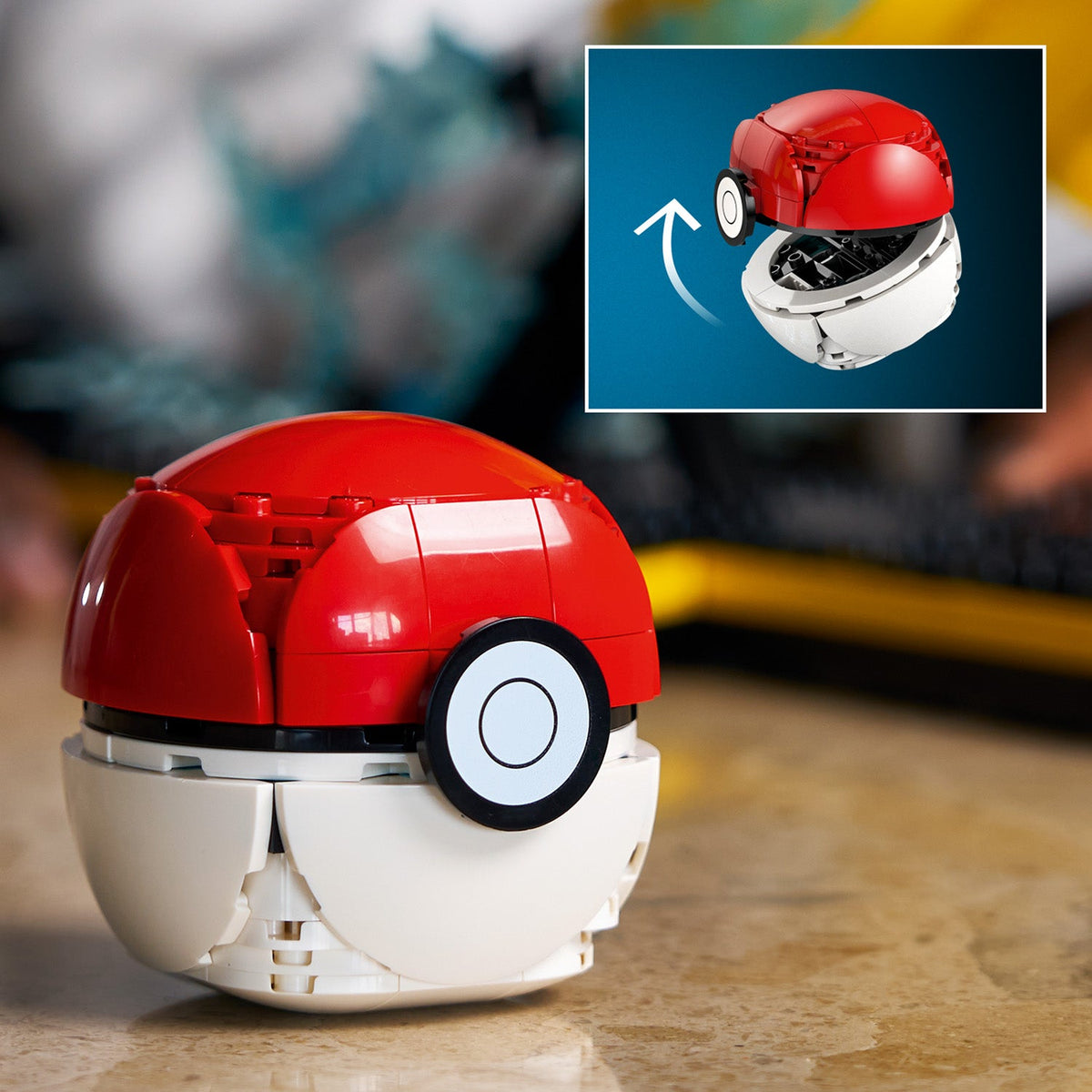 LEGO? Pok¨¦mon? Pikachu and Pok¨¦ Ball
