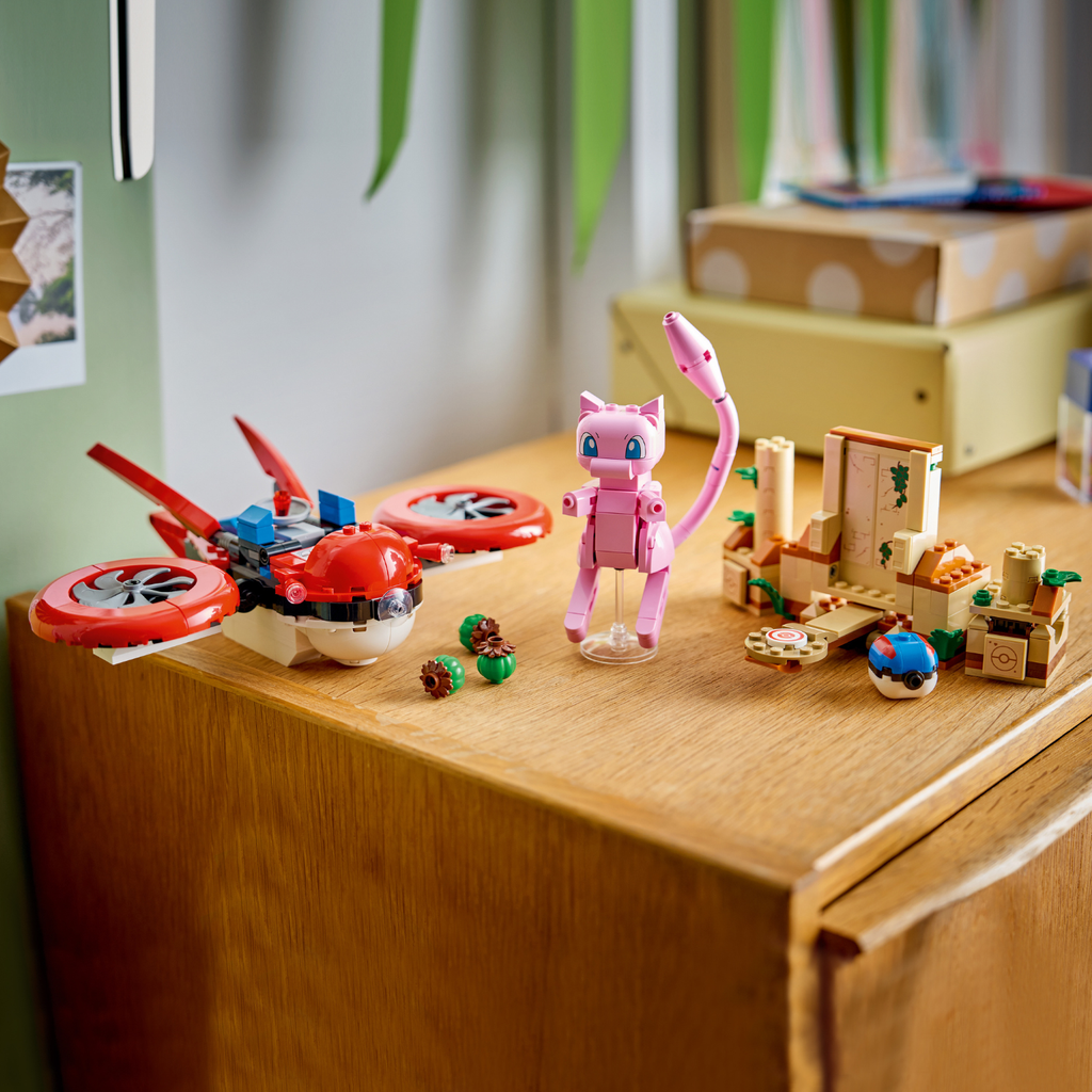 LEGO? Pok¨¦mon? SMART Play?: Drone Search for Mythical Mew