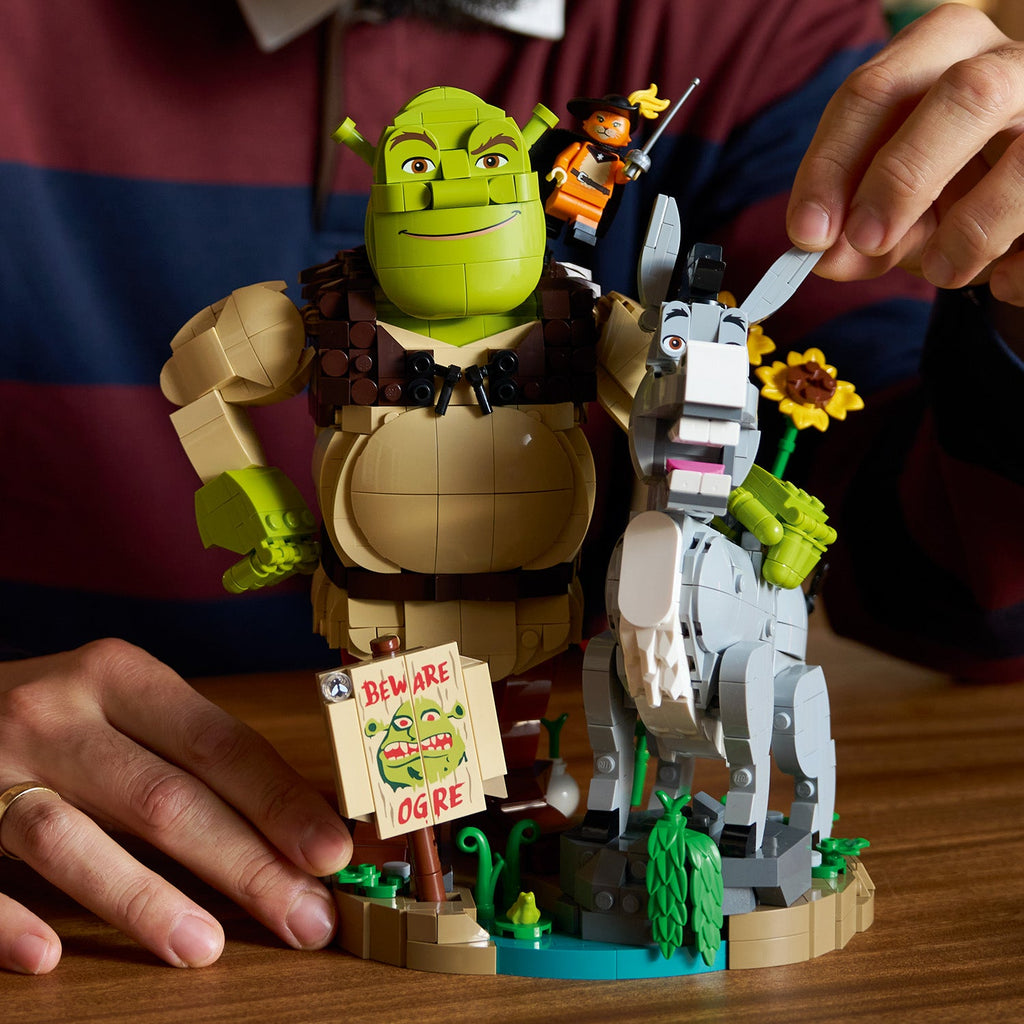 LEGO? Shrek: Shrek, Donkey & Puss in Boots