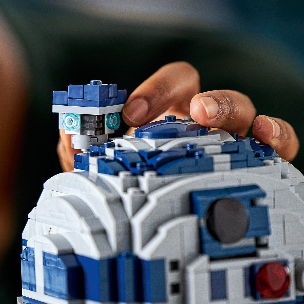 LEGO? Star Wars? R2-D2?