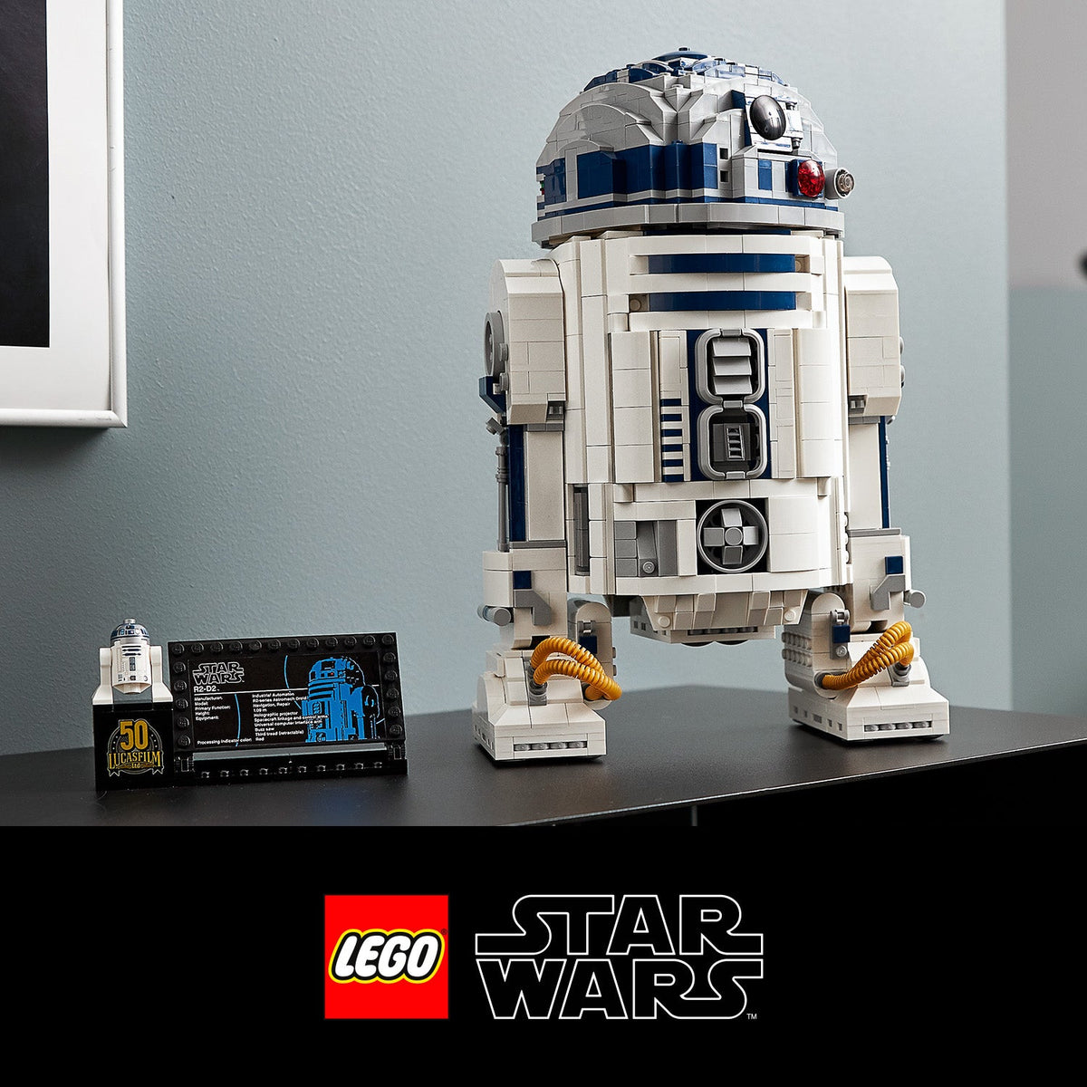 LEGO? Star Wars? R2-D2?