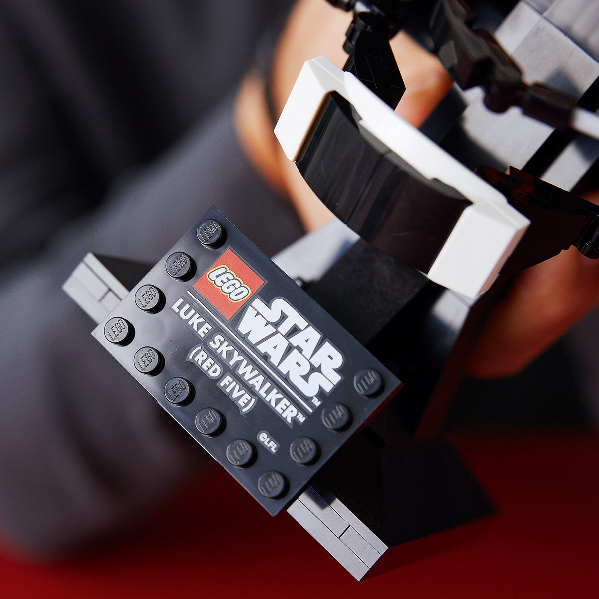 LEGO? Star Wars? Luke Skywalker (Red Five) Helmet