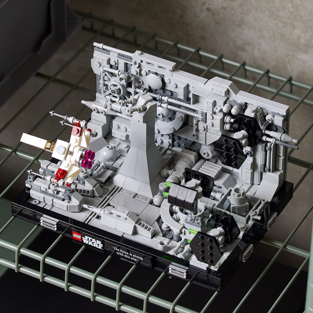 LEGO? Star Wars? Death Star? Trench Run Diorama