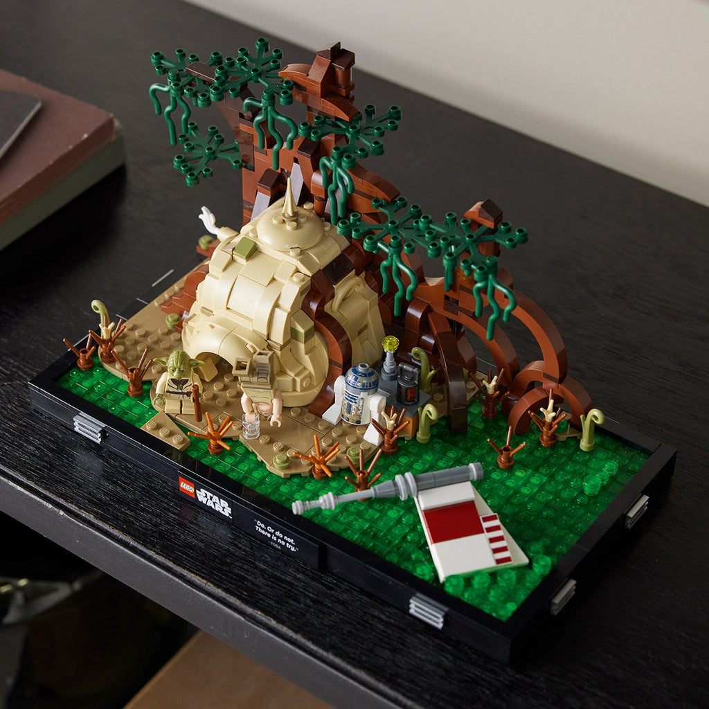 LEGO? Star Wars? Dagobah? Jedi? Training Diorama