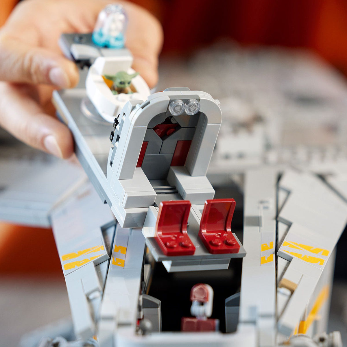 LEGO? Star Wars?  Ultimate Collector Series - The Razor Crest?
