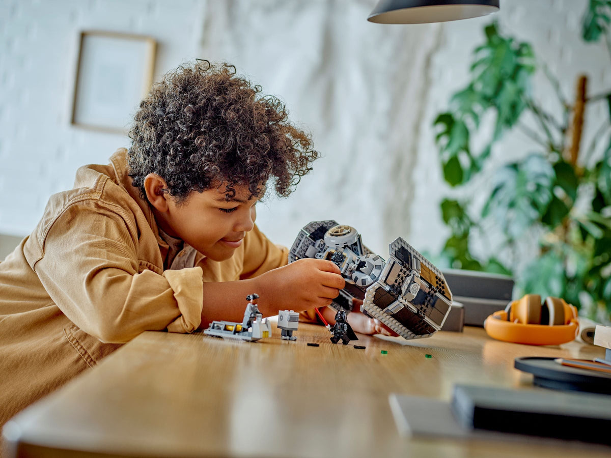 LEGO? Star Wars? TIE Bomber?