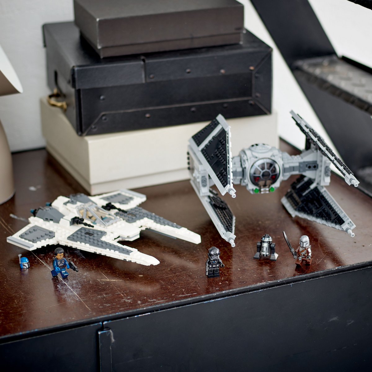 LEGO? Star Wars? Mandalorian Fang Fighter vs. TIE Interceptor?