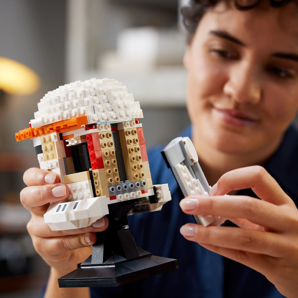 LEGO? Star Wars? Clone Commander Cody? Helmet