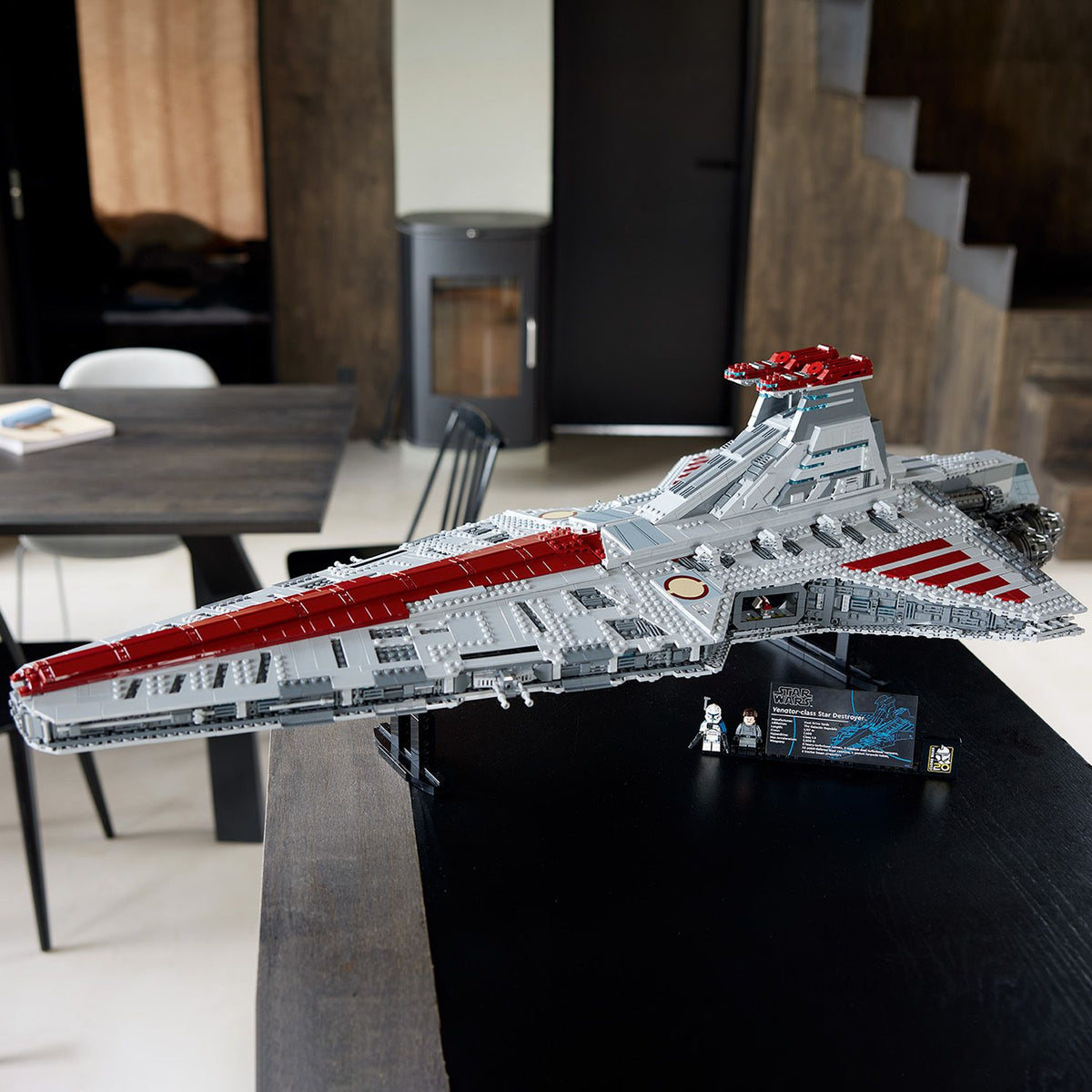 LEGO? Star Wars? Venator-Class Republic Attack Cruiser - Ultimate Collector Series