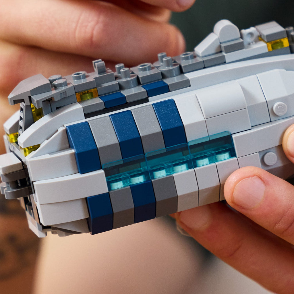 LEGO? Star Wars? Invisible Hand?