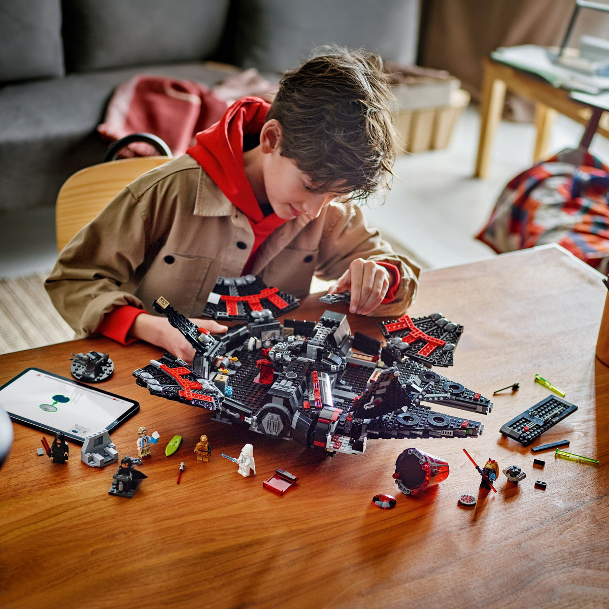 LEGO? Star Wars? The Dark Falcon