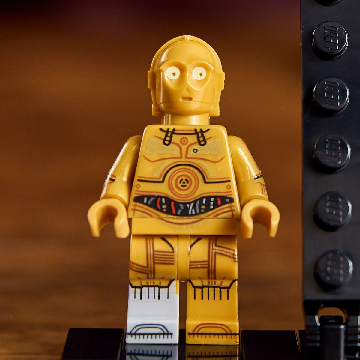 LEGO? Star Wars? C-3PO?