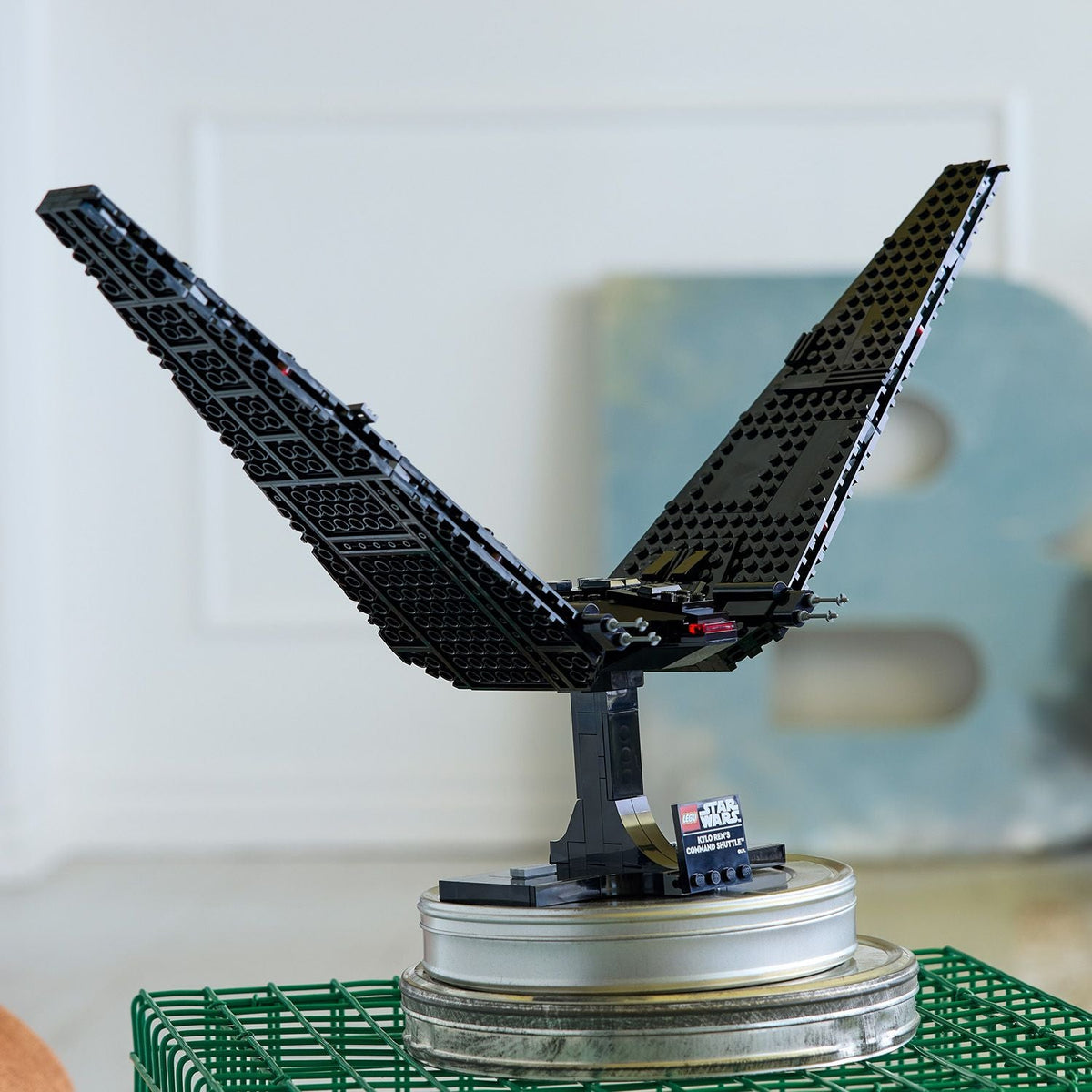 LEGO? Star Wars? Kylo Ren's Command Shuttle