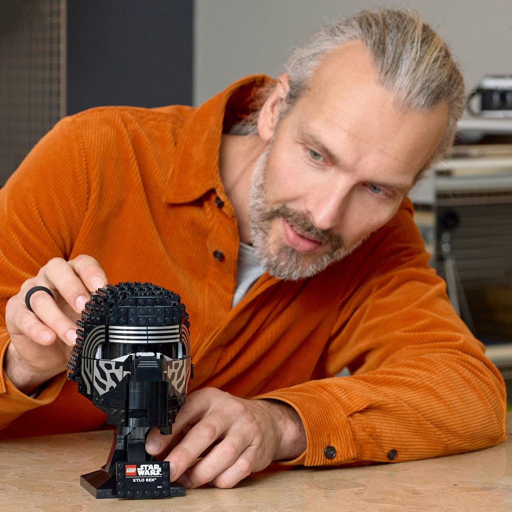 LEGO? Star Wars? Kylo Ren? Helmet