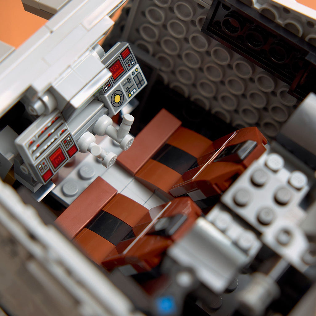 LEGO? Star Wars? AT-ST? Walker