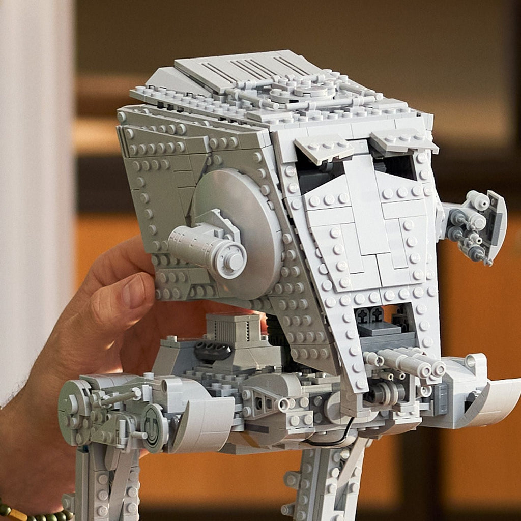 LEGO? Star Wars? AT-ST? Walker