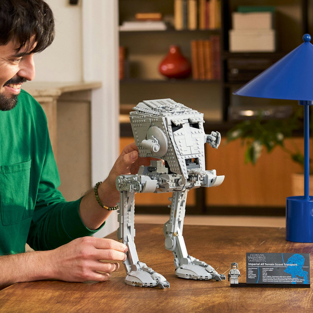 LEGO? Star Wars? AT-ST? Walker