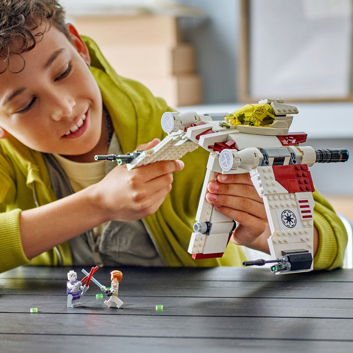 LEGO? Star Wars? V-19 Torrent Starfighter