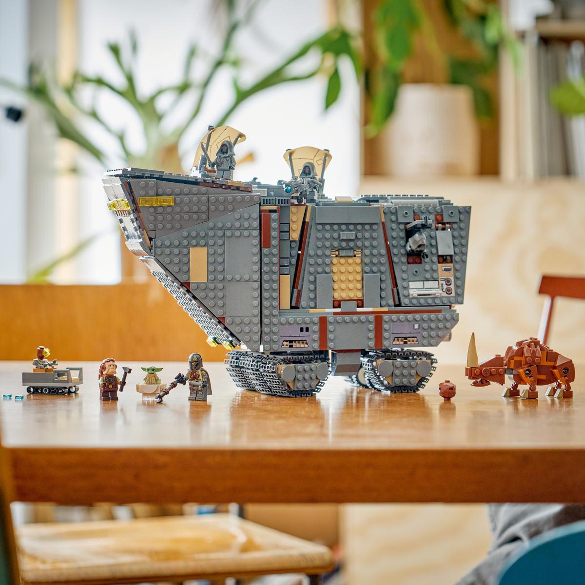 LEGO? Star Wars? Offworld Sandcrawler? and Mudhorn