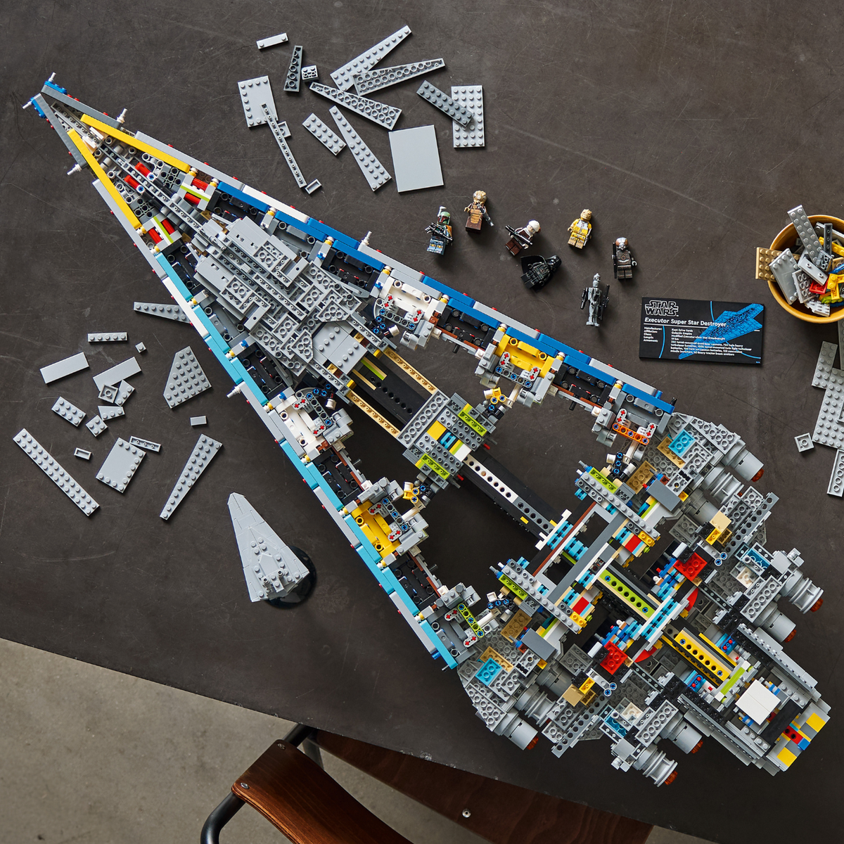LEGO? Star Wars? Executor Super Star Destroyer?