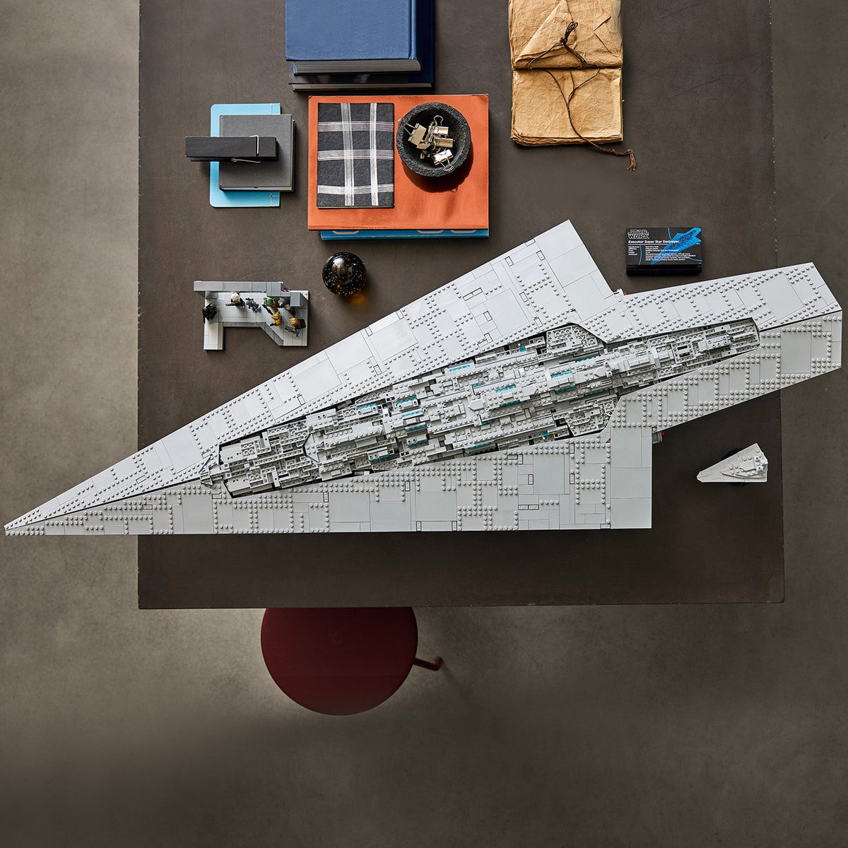 LEGO? Star Wars? Executor Super Star Destroyer?