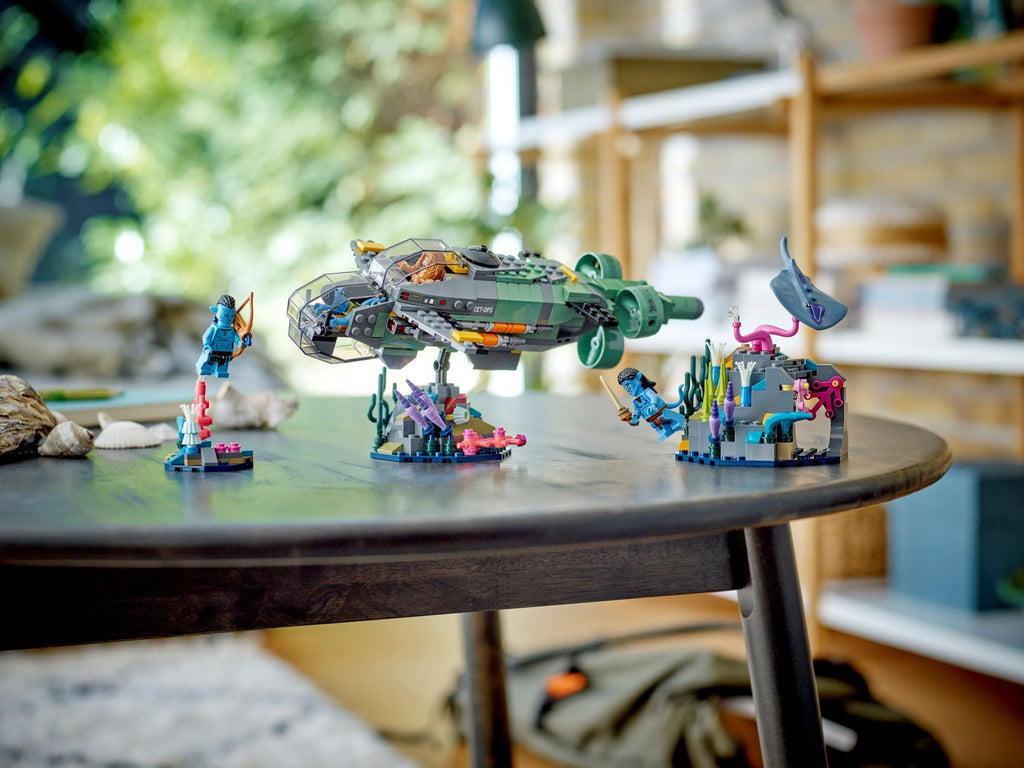 LEGO? Avatar? Mako Submarine