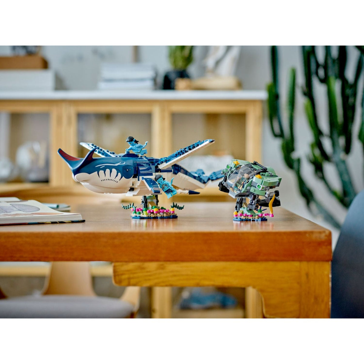 LEGO? Avatar? Payakan the Tulkun & Crabsuit