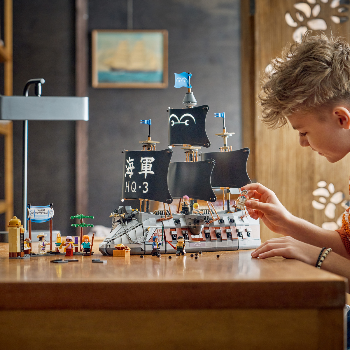 LEGO? ONE PIECE Garp's Marine Battleship