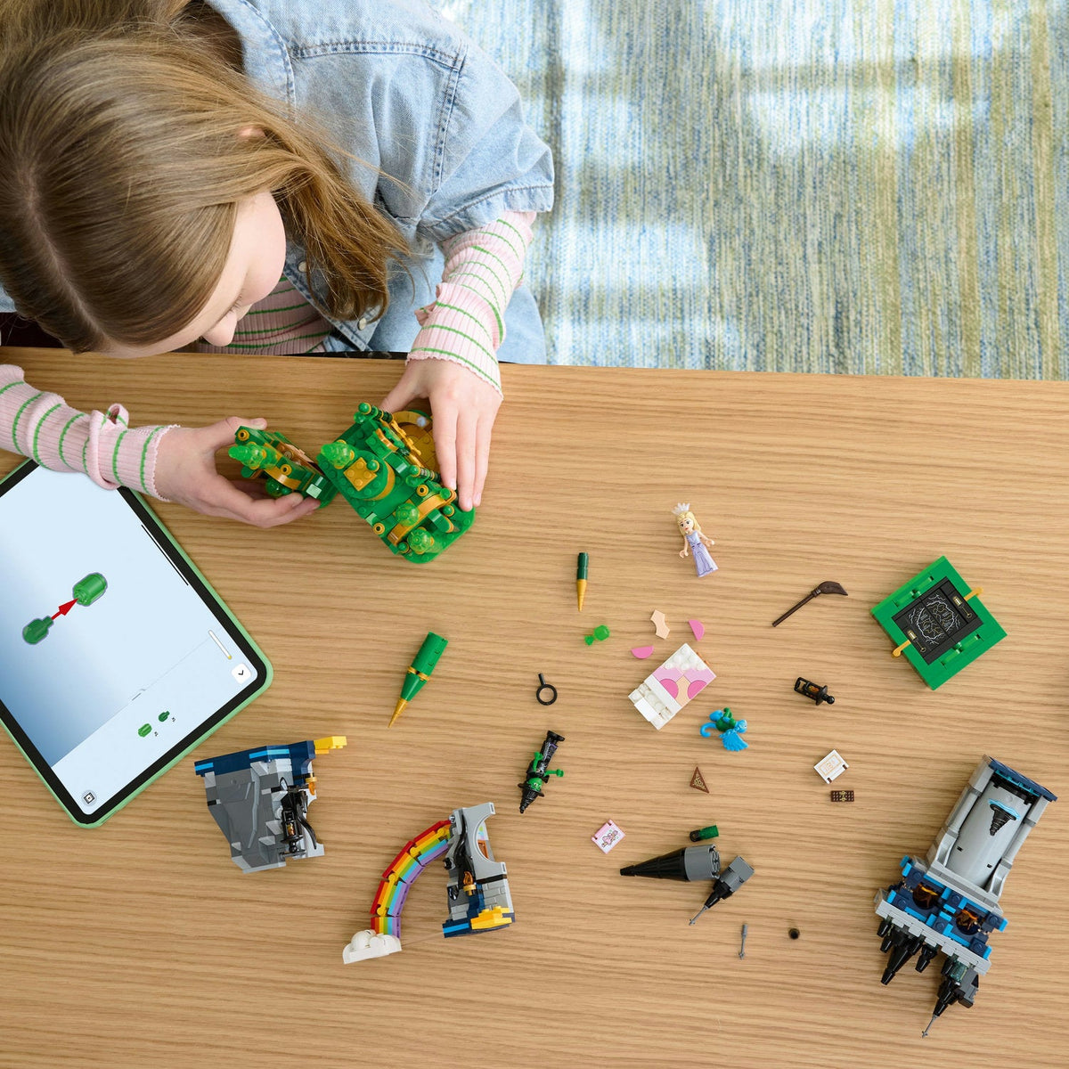 LEGO? Wicked Emerald City & Kiamo Ko Castle