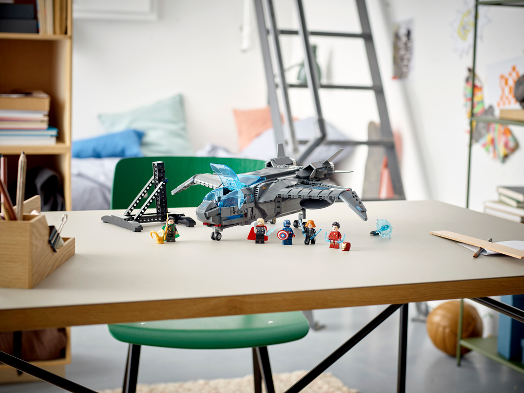 LEGO? Marvel The Avengers Quinjet