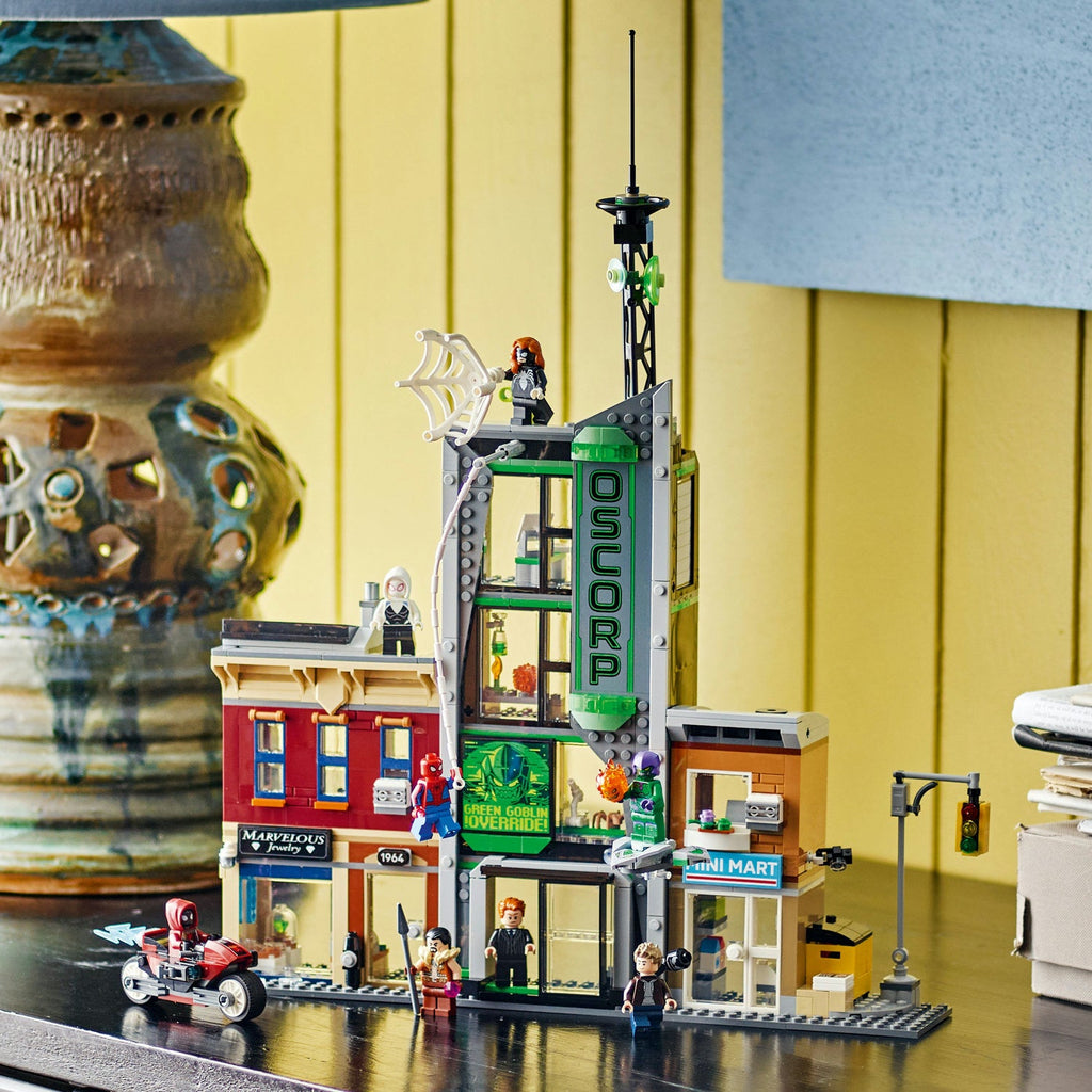 LEGO? ? Marvel Spider-Man vs. Oscorp