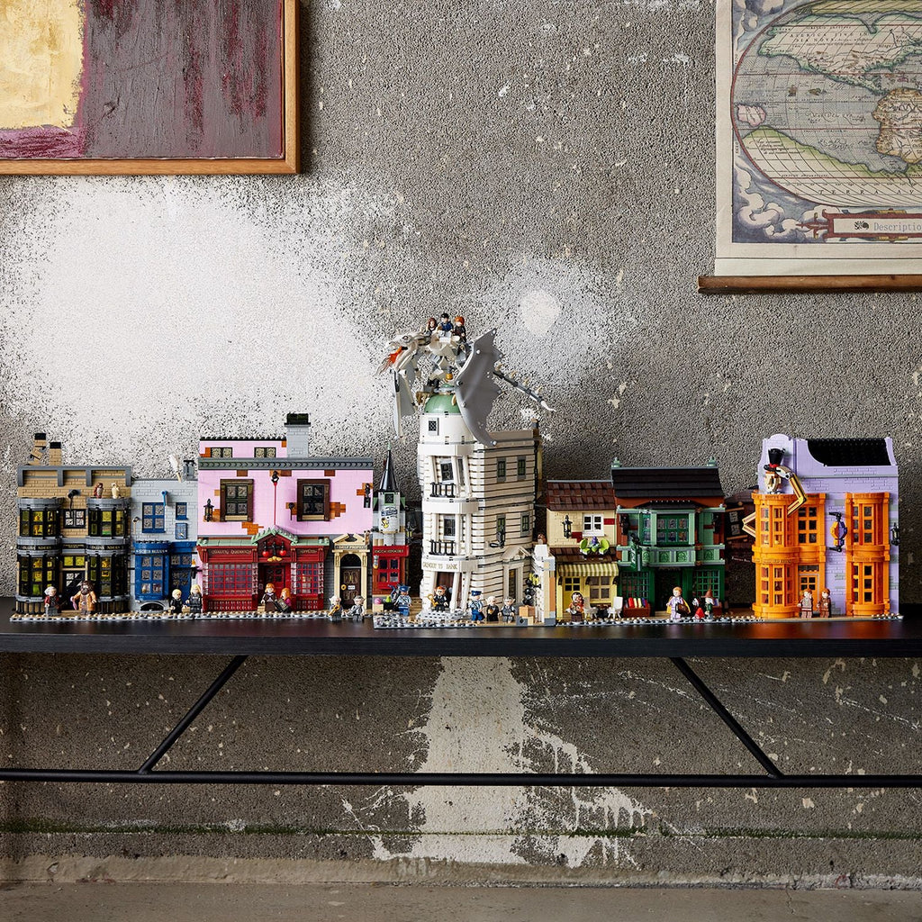 LEGO? Harry Potter? Gringotts? Wizarding Bank - Collectors Edition