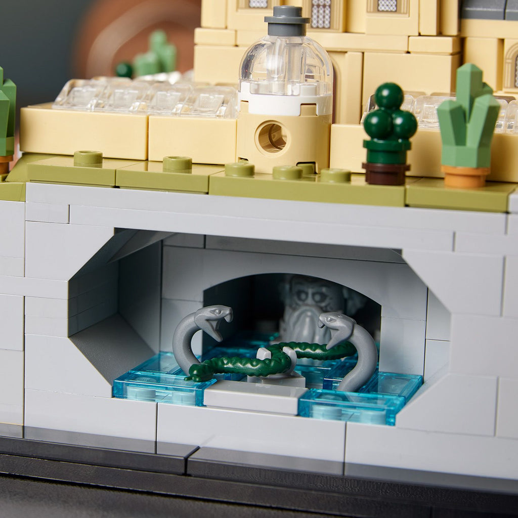 LEGO? Harry Potter? Hogwarts? Castle & Grounds