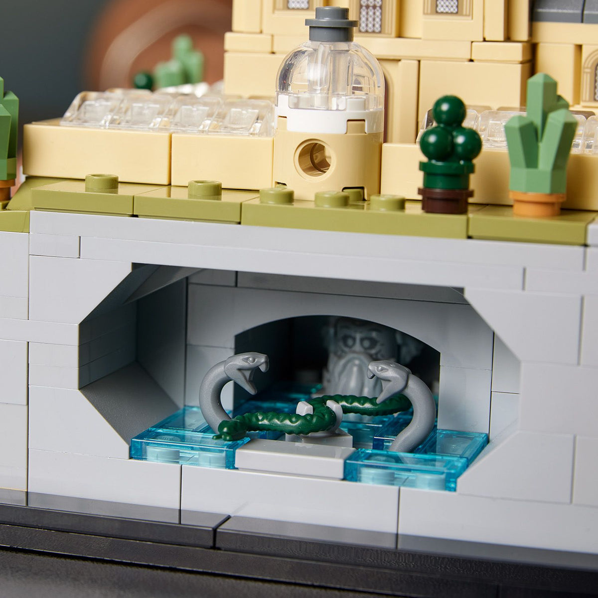 LEGO? Harry Potter? Hogwarts? Castle & Grounds