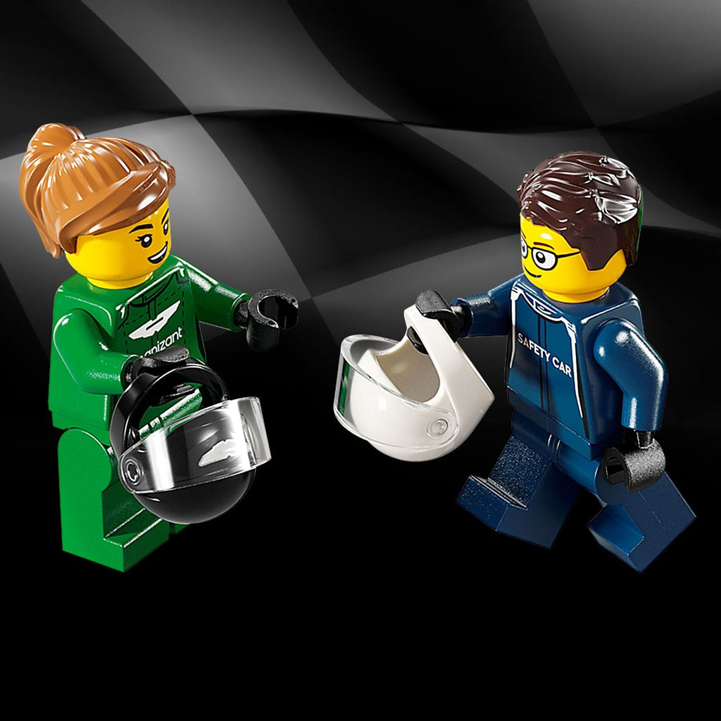 LEGO? Speed Champions Aston Martin Safety Car & AMR23