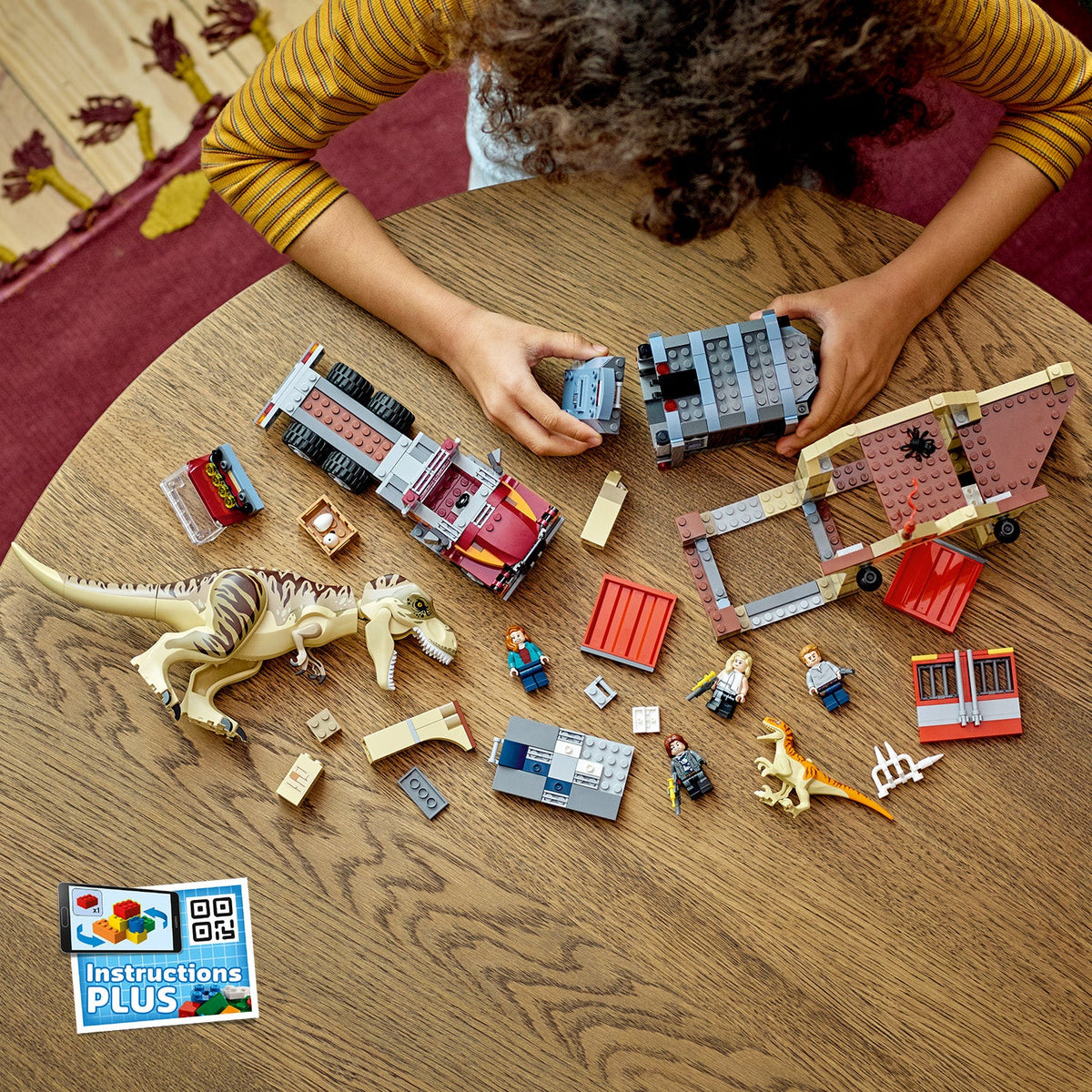 LEGO? Jurassic World T. rex & Atrociraptor Dinosaur Breakout