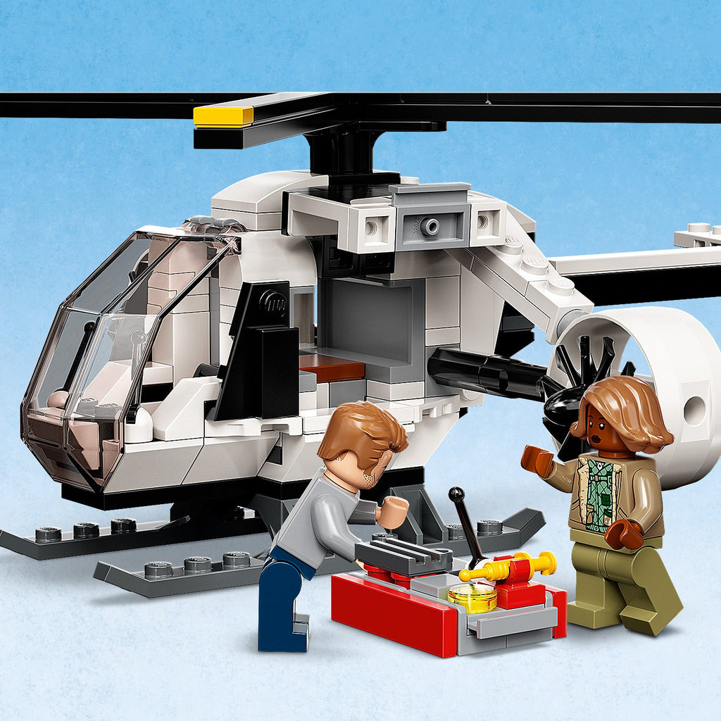 LEGO? Jurassic World Giganotosaurus and Therizinosaurus Attack