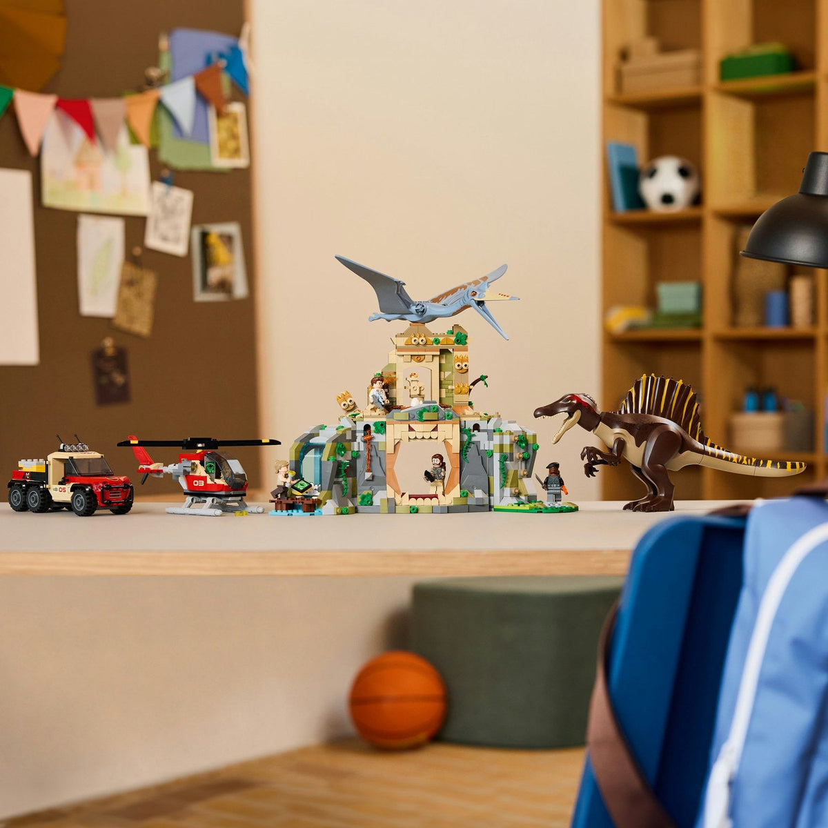 LEGO? Jurassic World Spinosaurus & Quetzalcoatlus Air Mission